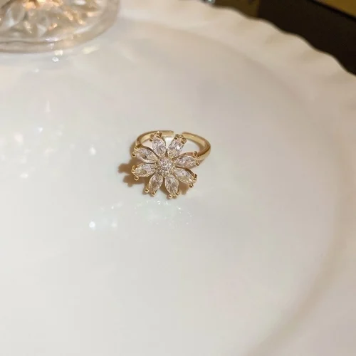 Anillo Floral Elegante